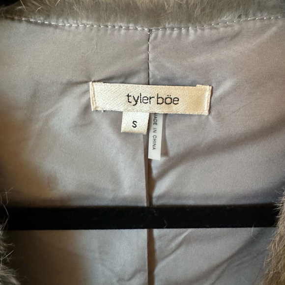 🩶 TYLER BOE VEST - Picture 3 of 3